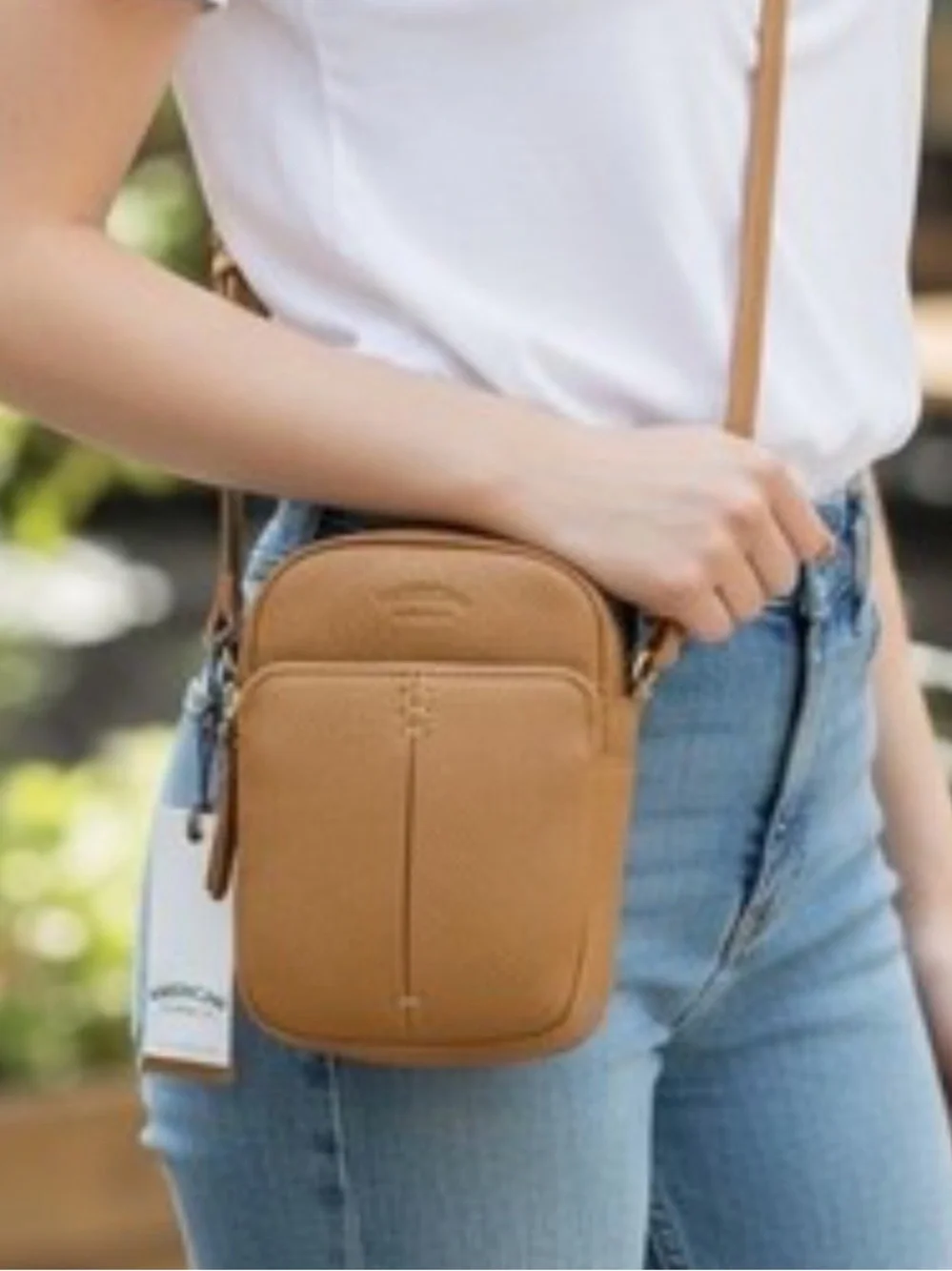 American Leather Co. compact tan